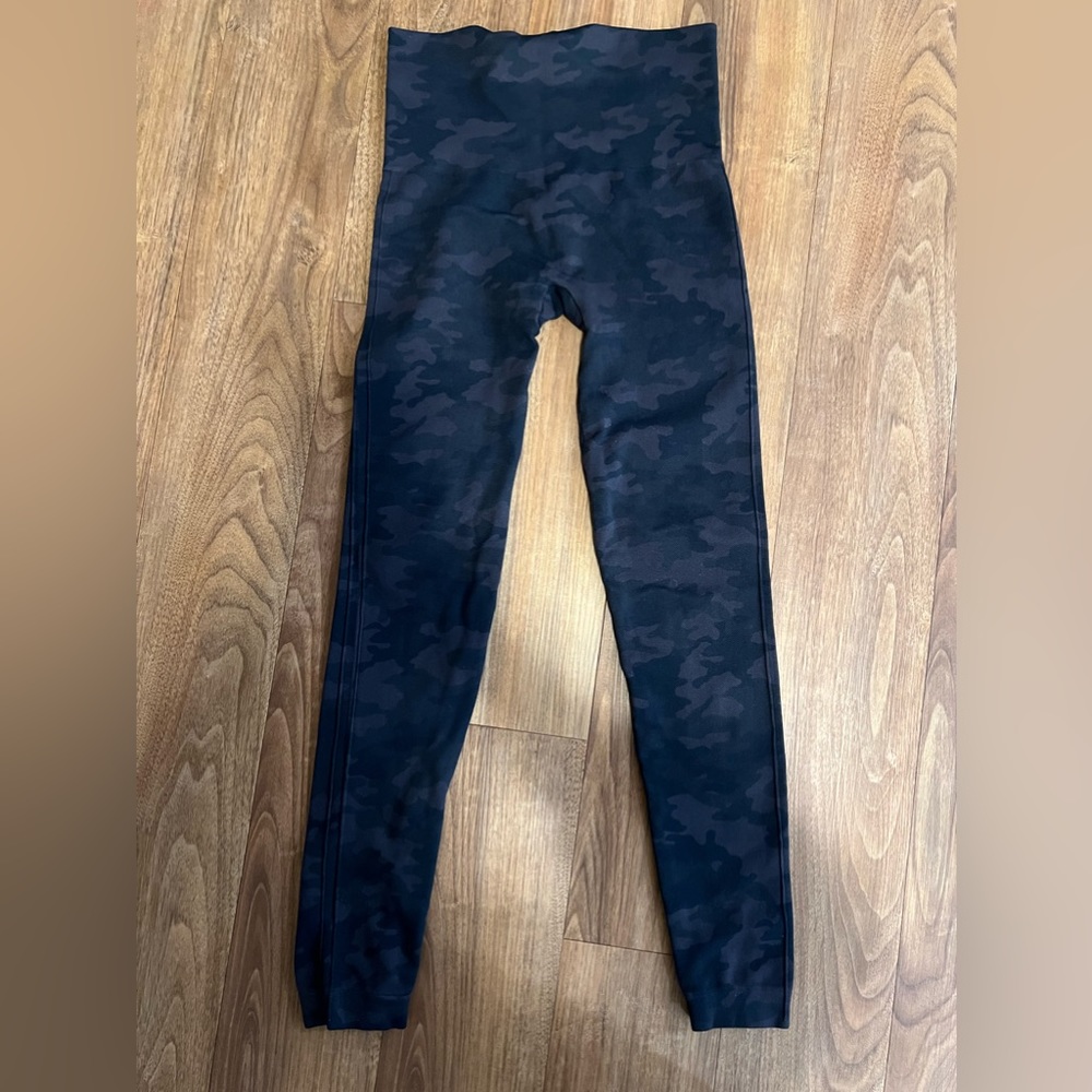 Spanx camo leggings S/P